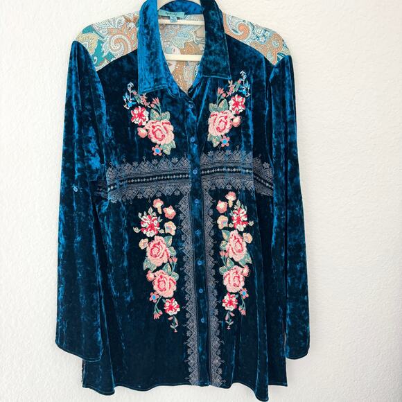 April Sky Womens Button Blouse Top Size 1X Velvet Embroidered Floral Artsy Boho - Picture 1 of 7